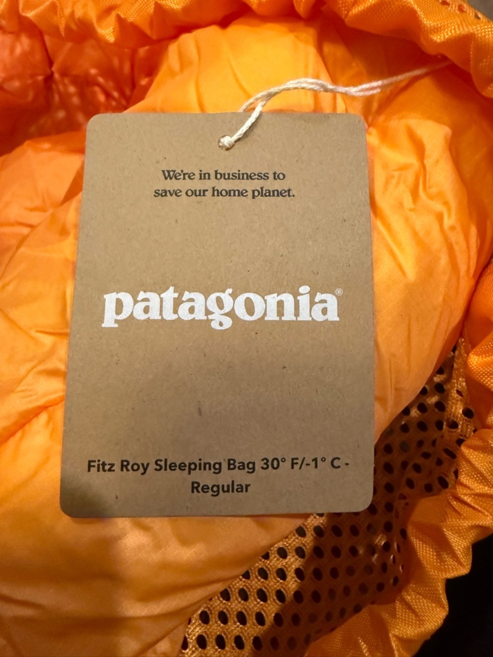 Patagonia Fitz Roy 30°F Sleeping Bag 800 Fill Down Regular Mango Ultralight NWT - Picture 11 of 15